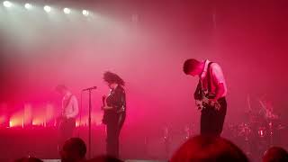 Pale Waves - There's A Honey LIVE clip