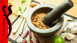 ROTE THAI CURRYPASTE einfach selbstgemacht =) - asiatisches Rezept