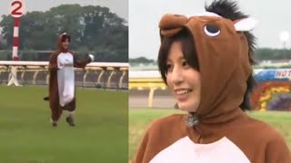 【ウマ娘】堤礼実アナが馬になって東京競馬場を芝ダッシュ！