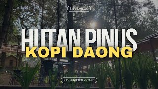 Kopi Daong Bogor, Cafe sejuk bernuansa alam hutan pinus. Cocok buat healing bareng keluarga 🌲🌲