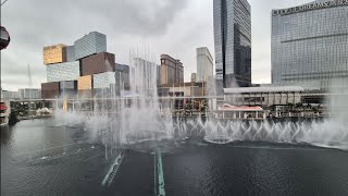 Performance Lake At Wynn Palace - Consider Yourself By Original Broadway Cast (daytime)