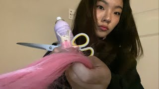 Doing ur hair in the school bathroom-fast asmr