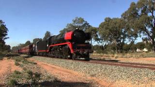 Australian Steam Trains: R761 races between Elmore and Goornong