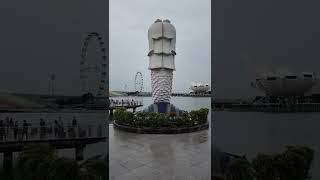 Marina Bay Sands Esplanade and the Two Merlions!