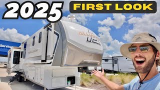 HOLY MOLY this is a HUGE RV! 2025 First Look | Alliance Paradigm 382RK