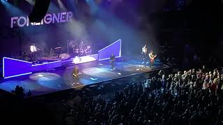 FOREIGNER - "HEADKNOCKER" - LIVE AT MOHEGAN SUN ARENA ON - 10/3/19