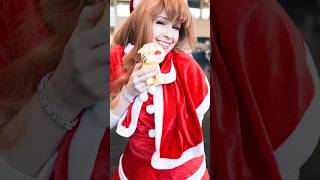 Taiga can also be cute! She is in christmas spirit! cosplay found at german film convention #shorts