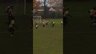 Trying to score with my left #brookerbros #sundayleague #soccer #skill #sundayleaguefootball