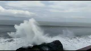 #strong #waves #scary #tanah #tanahlot