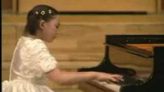 Wang Yuja plays Chopin Etude op 10 no 4