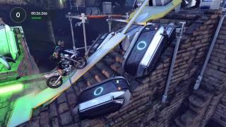 Trials Fusion™ Shoddy Workmanship challenge on Temple Trouble