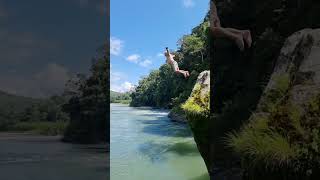 Mi grandpa dives into the Amazon river #fearless 🐊