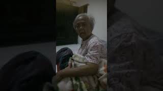 Momen Bisa Duduk Sendiri (21 April 2021) - Mom's Able to Sit (In Memoriam) #AlzheimerMom