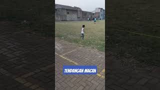 Main Bola #dailyvlog #maskhaiofficial #shorts #mainbola #sepakbola #bermain #tendangbola