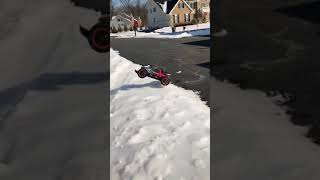 Rc car goes over SNOW RAMP INTO NOSE DIVE!! 😳