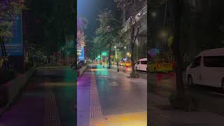 Quiet stroll along Sukhumvit road. #thailand #travel #bangkok #explore #shorts #youtubeshorts