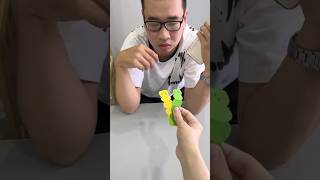 Gấp CON SÂU GIẤY BIẾT BÒ 😱 Rủ anh bạn chơi ai bò nhanh nhất | Bò Cutie #diy #shorts