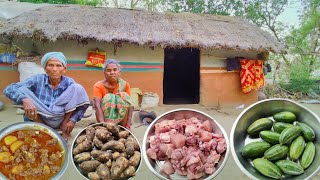 rural grandma cooking CHICKEN CURRY with POTOL and eating with hot rice || village life india