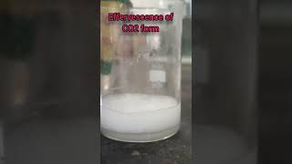 Laboratory Test of Carboxylic Acid effervescence of co2 #shorts #youtubeshorts #njoyscience #viral