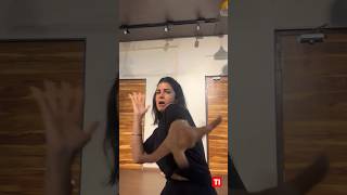 Nimrat kaur dance