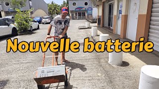 On doit changer les batteries en urgence !!!