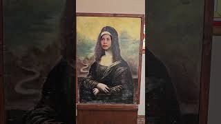 Monalisa please smile 😂