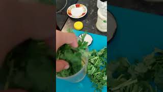 Mojo de cilantro y perejil#mojo #cilantro #perejil #ajos