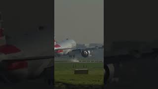 American B777 Landing