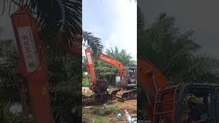 BUAT BENDUNGAN UNTUK CADANGAN AIR #shortsvideo #shorts #excavator