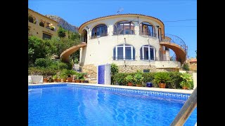 Detached 4 bedroom villa for sale in Calpe Costa Blanca With fantastic sea views and swimming pool.