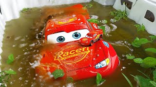 Giant Lightning McQueen on Dirty Water | Cleaning Disney Pixar Cars Big & Small Lightning McQueen!