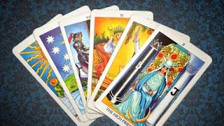 توضیحات آموزش های قبل ازعید#tarot #تاروت#فال_تاروت #فال #آموزش_رایگان #آموزش_تاروت#لنورماند#احساسی