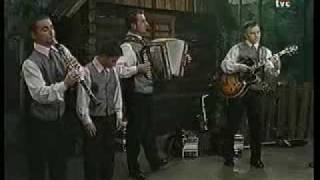 Ansambel Aplavz - Tonetova polka