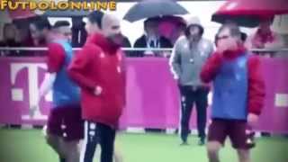 Amazing FC Bayern Training - Boateng & Lewandowski FIGHT