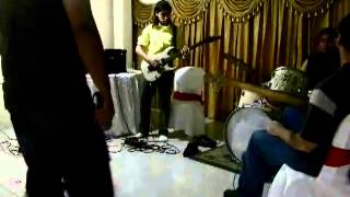 Ape Breed - Give me more (ensayo)