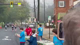 The lead pack of runners head down Rivermont Avenue in the 50th Virginia 10 Miler