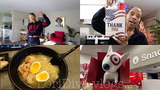 WEEKLY VLOG⚠️NOT VLOGMAS⚠️IT’S MY BIRTHDAY~JOHNNY NOODLE KING~VETERAN APPRECIATION~TARGET+MORE