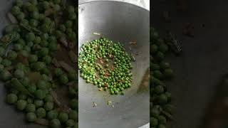 Hare Matar Ki Ghugni || Green Peas Ghugni Recipe #shortsvideo #ytshorts #youtubeshortsvideo #short