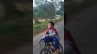 chapri giri bro  snake ride #trending #viral #shorts #snake #chapri #giri @aalyanvlogs1299