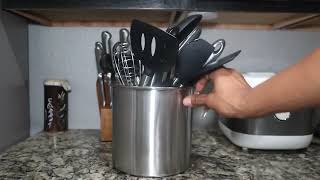 Estilo Metal utensils container