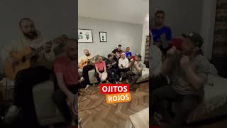 Ojitos rojos versiona Mais Uma kepersonajes grupo frontera