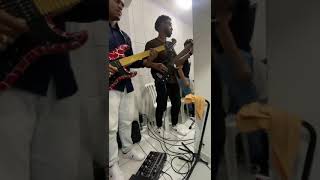 Toca em mim de novo-cover