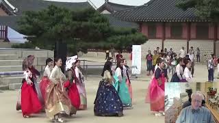 Reaction to 'Korean Girl's College Dance with Traditional Clothes' | '한국여대 전통의상춤'에 대한 반응