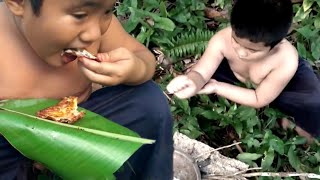 Anak-anak Memasak dan Makan Telur di Hutan || Belajar Bertahan Hidup di Hutan