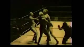 Bobo Brazil & Billy Red Lyons vs Doc & Mike Gallagher (1960)