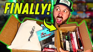 We FINALLY Got The "BEST" Fishing Subscription Box!  UNBOXING!