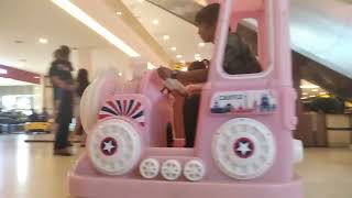 Mobil Mobilan Anak di Mall | Power Wheels Ride on Car for Kids