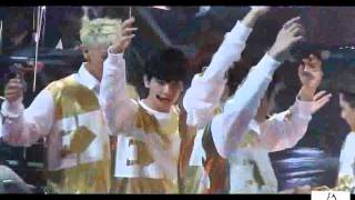 [Fancam] 140406 Jackie Chan Charity Concert - Wolf (EXO Chanyeol focus)