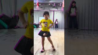 Catwalk đội nhóm như thế nào-Siêu Sao nhí Academy #shorts