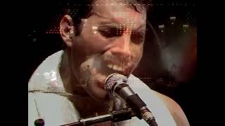 Queen - We Are the Champions,   (Queen On Fire, Live At The Bowl 5 June 1982) 4K 60 fps